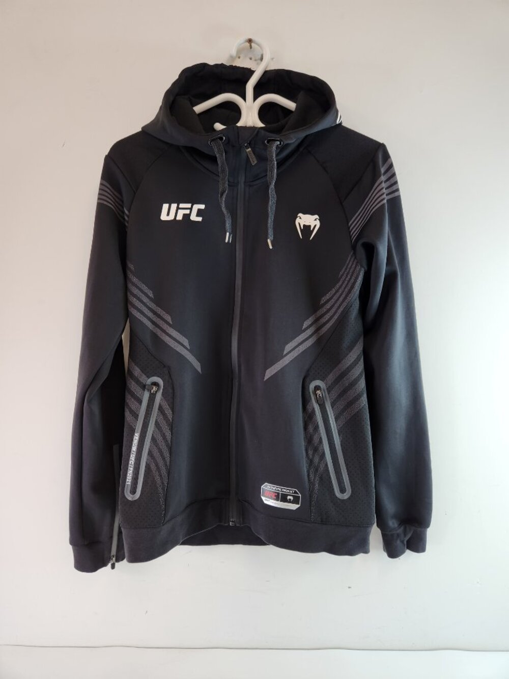 Venum UFC Fight Night 2021 Hoodie Shevchenko Activewear Black Grey YOU PICK SIZE - Picture 16 of 16